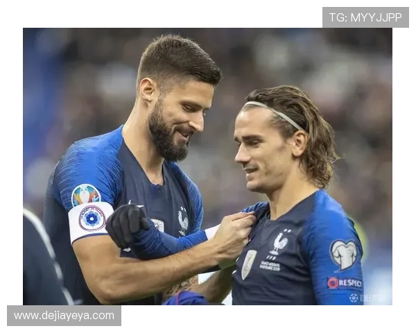 格列兹曼训练中左大腿轻伤离场